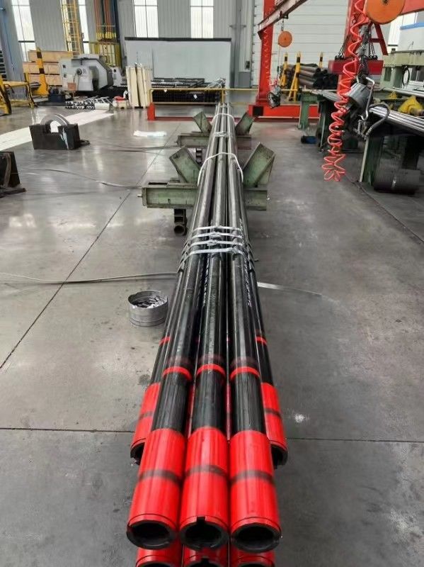 Πυρήνες πετρελαίου API 5CT 4-1/2 P110 LTC 13.5LB/FT R1 Χωρίς συγκόλληση περιβλήματα και σωλήνες με πάχος τοιχώματος 7,37 mm